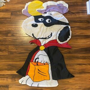 Peanuts Snoopy HALLOWEEN COUNT SNOOPULA Flag Lawn Garden Outdoor 42X24